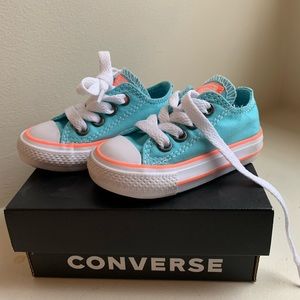 Converse toddler sneakers
